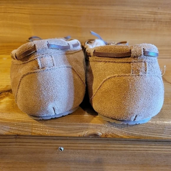 Minnetonka Moccasins Like New/NWOT Size 11 - Picture 8 of 11
